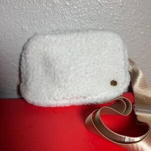 Apana Studio City Cozy White Sherpa Crossbody Belt Sling Bag Fanny Pac